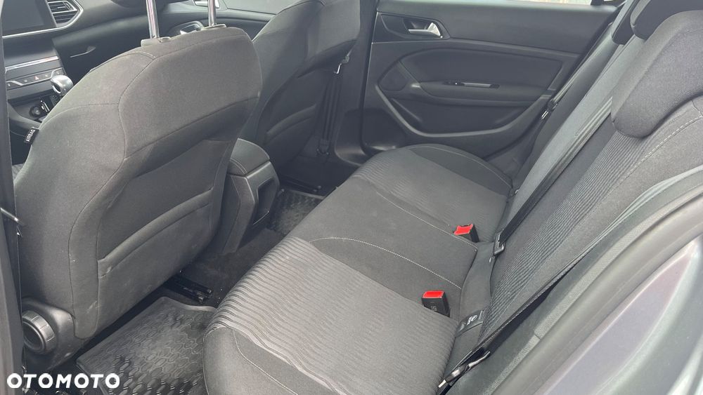 Peugeot 308 1.6 BlueHDi Business Line S&S - 11