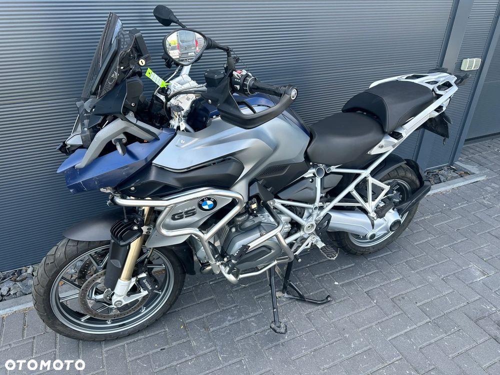 BMW R - 1