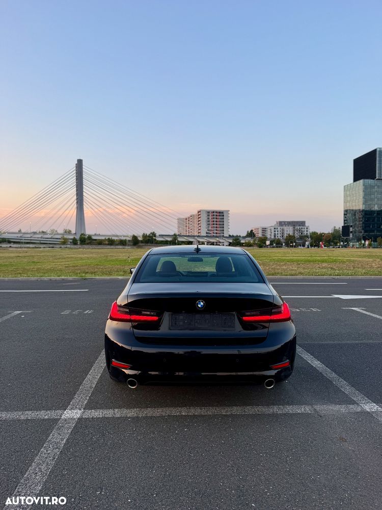 BMW Seria 3 318i AT - 3