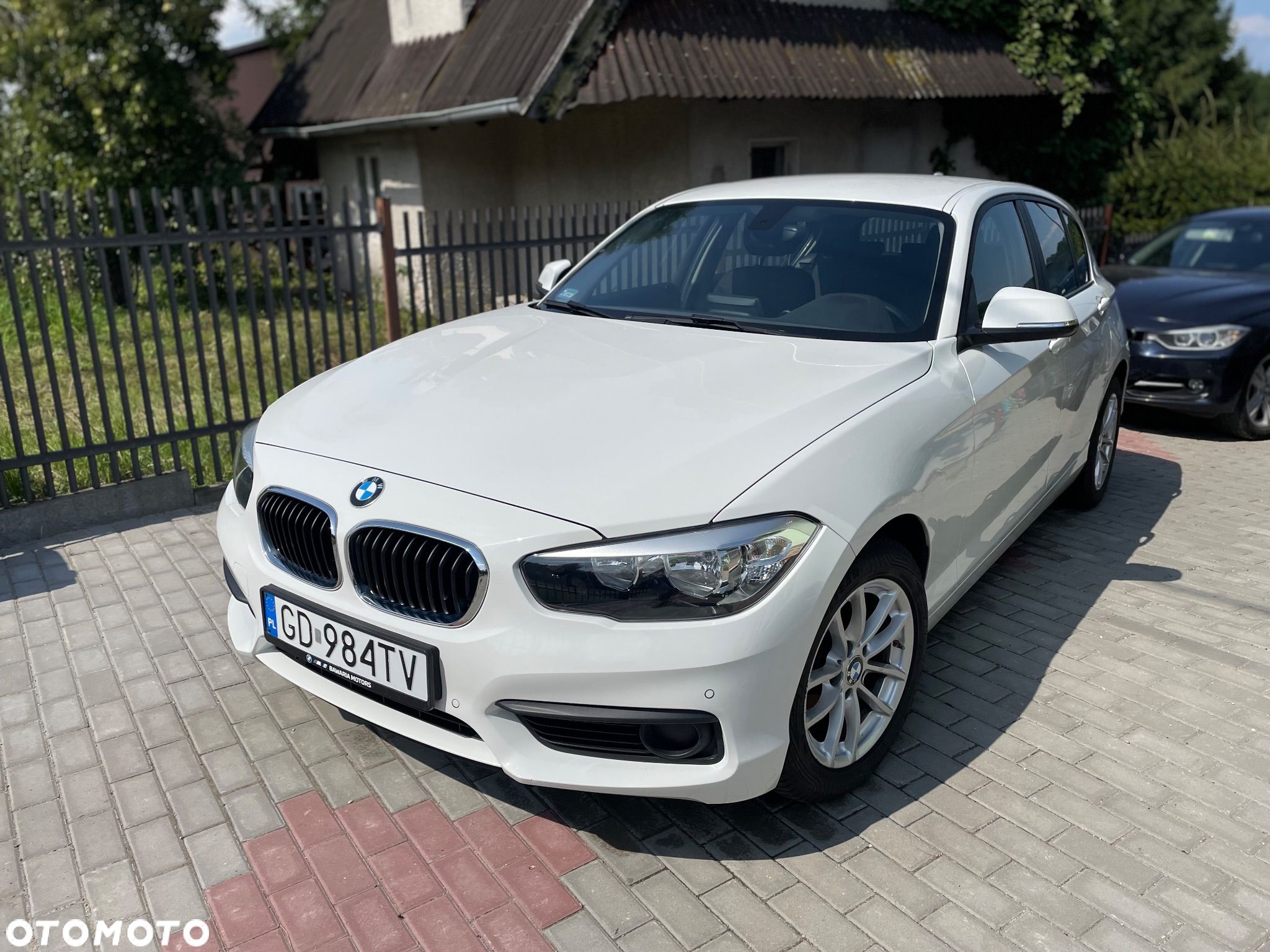 BMW Seria 1 118i - 1