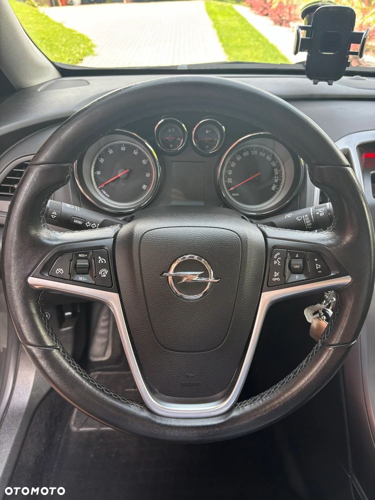 Opel Astra 1.4 T EU6 - 12