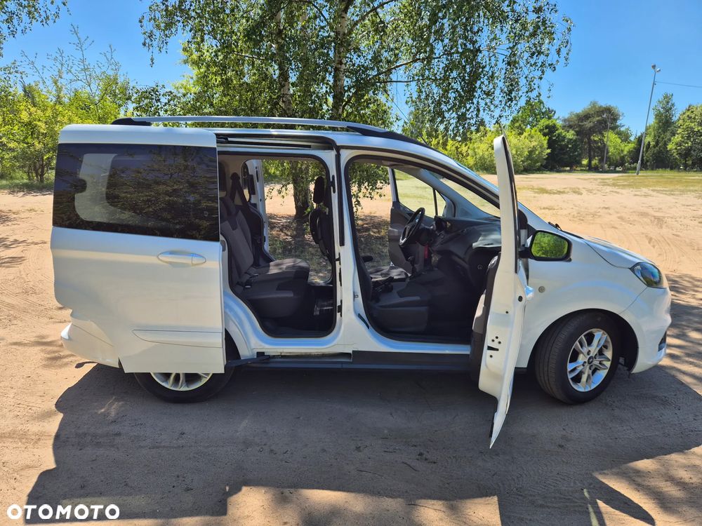 Ford Tourneo Courier 1.5 TDCi Sport - 13
