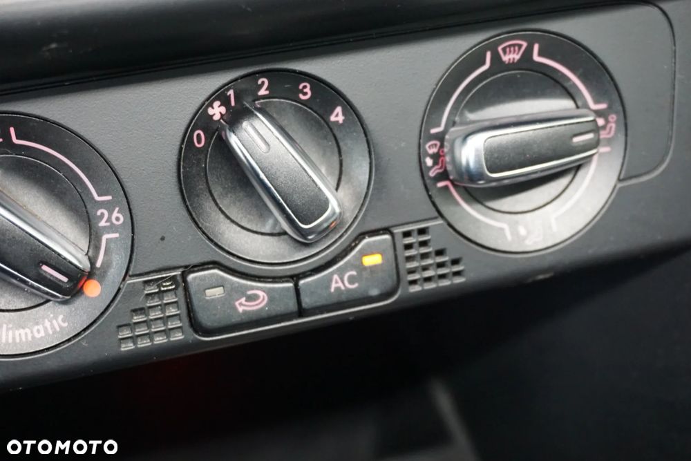 Volkswagen Polo 1.4 16V Comfortline - 35