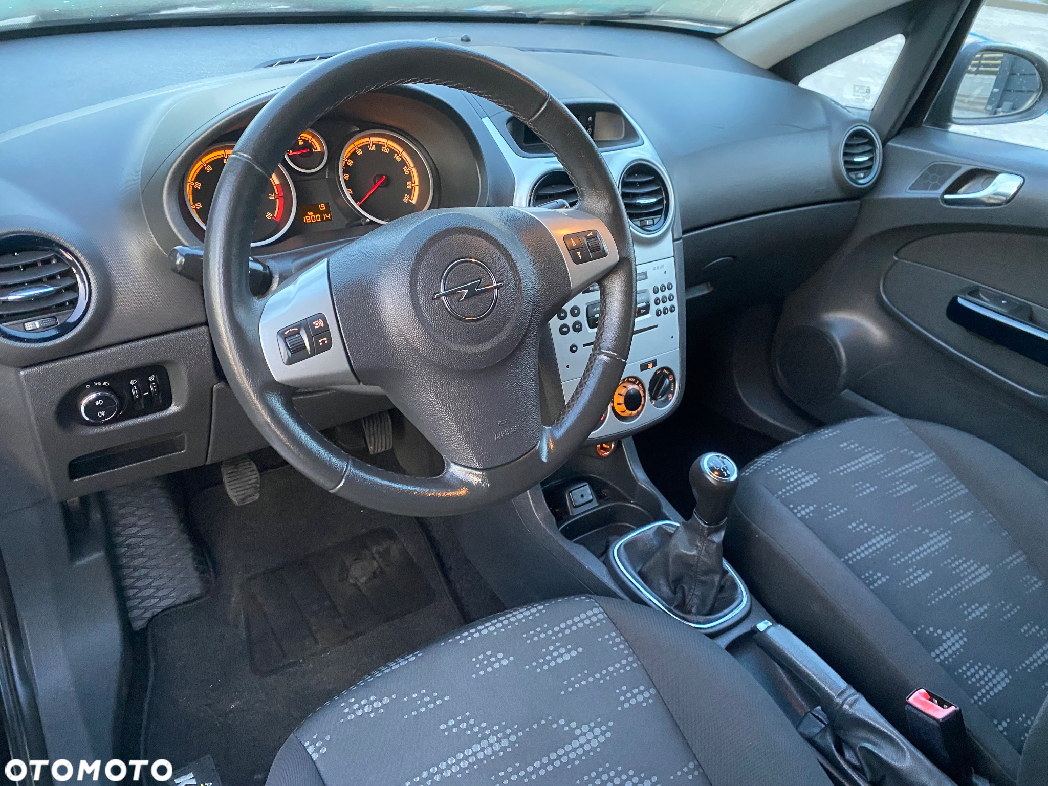 Opel Corsa 1.2 16V Color Edition - 8
