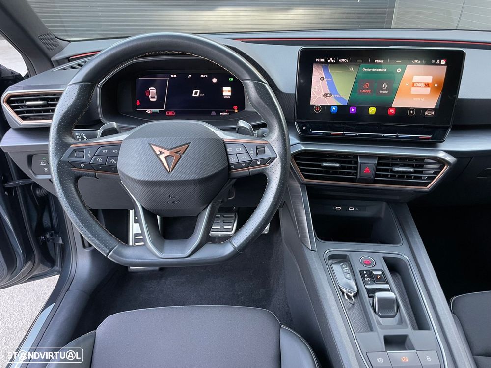 Cupra Leon ST 1.4 e-Hybrid VZ DSG - 12