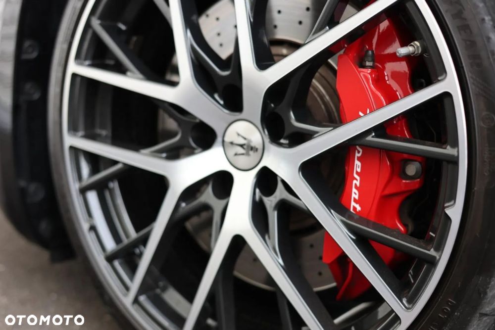 Maserati GranTurismo Trofeo - 14