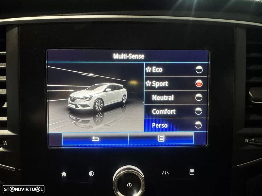 Renault Mégane Sport Tourer 1.5 dCi GT Line - 23