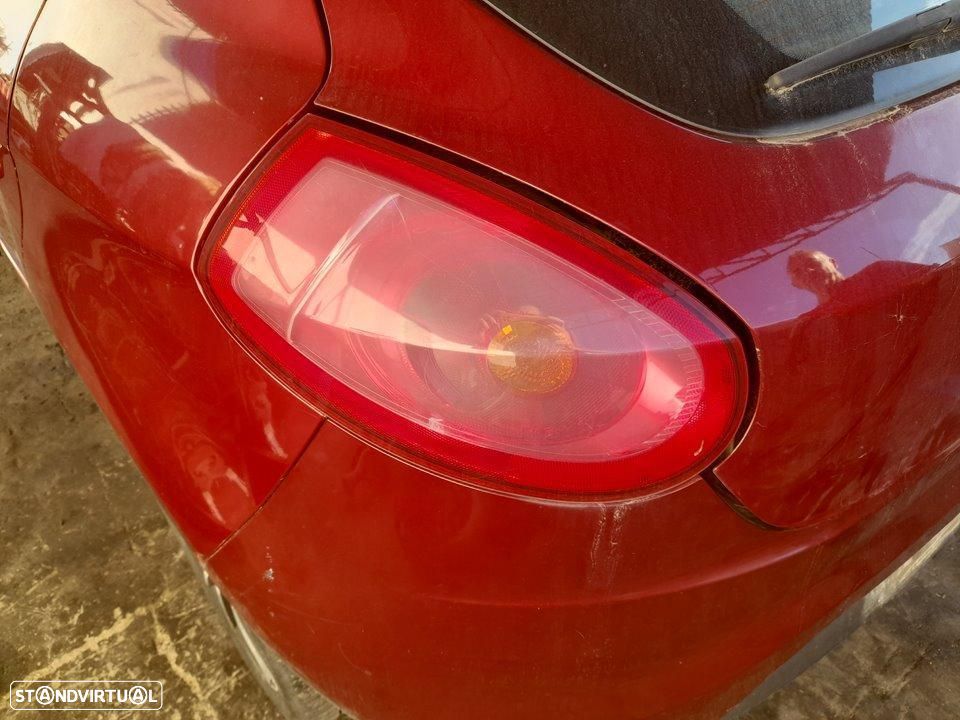 FAROLIM TRASEIRO ESQUERDO FIAT II BRAVO 198 - 1