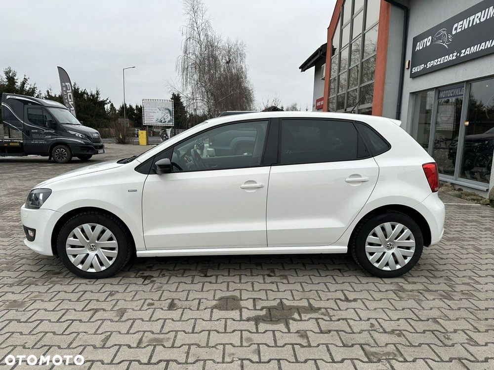 Volkswagen Polo 1.2 TSI MATCH - 9
