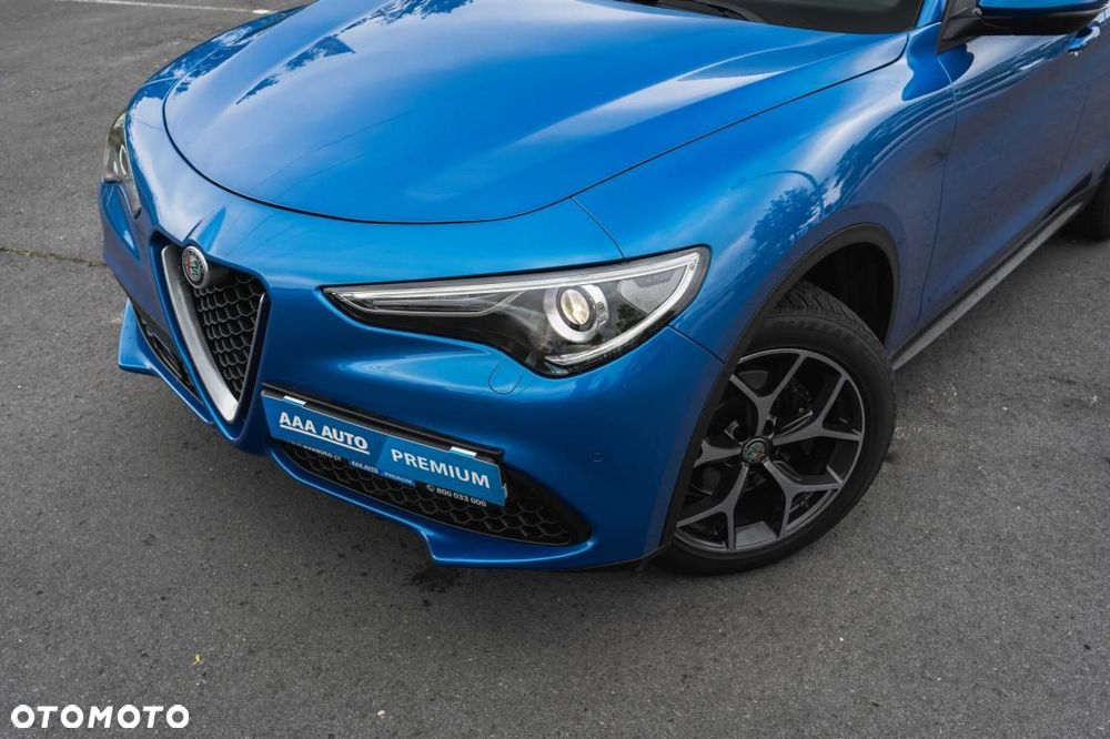 Alfa Romeo Stelvio - 10