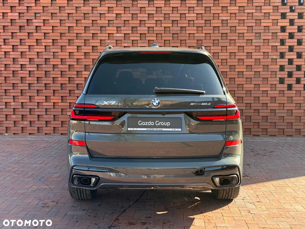 BMW X7 - 11