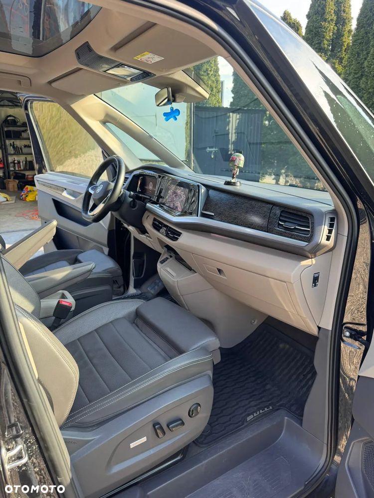 Volkswagen Multivan - 9