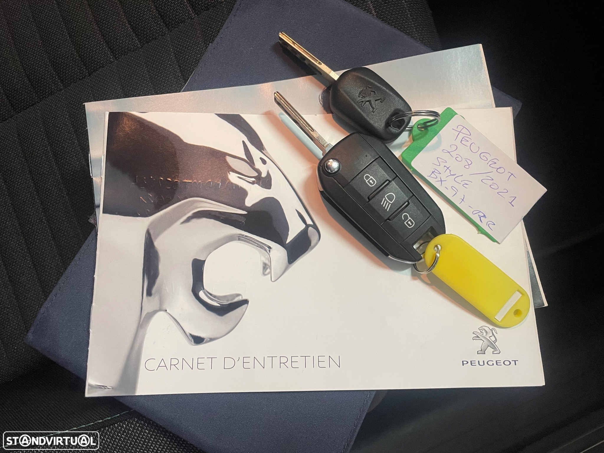Peugeot 208 1.2 PureTech SE Style - 36