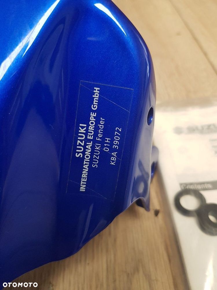 Błotnik tył nadkole Suzuki GSX-R 600 750 K6  990D0-02H80 - 2