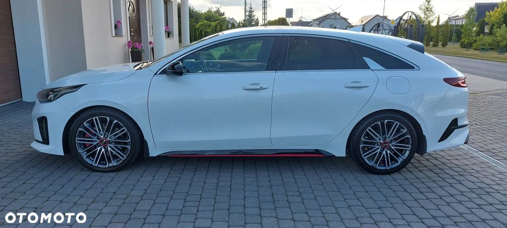Kia ProCeed - 14