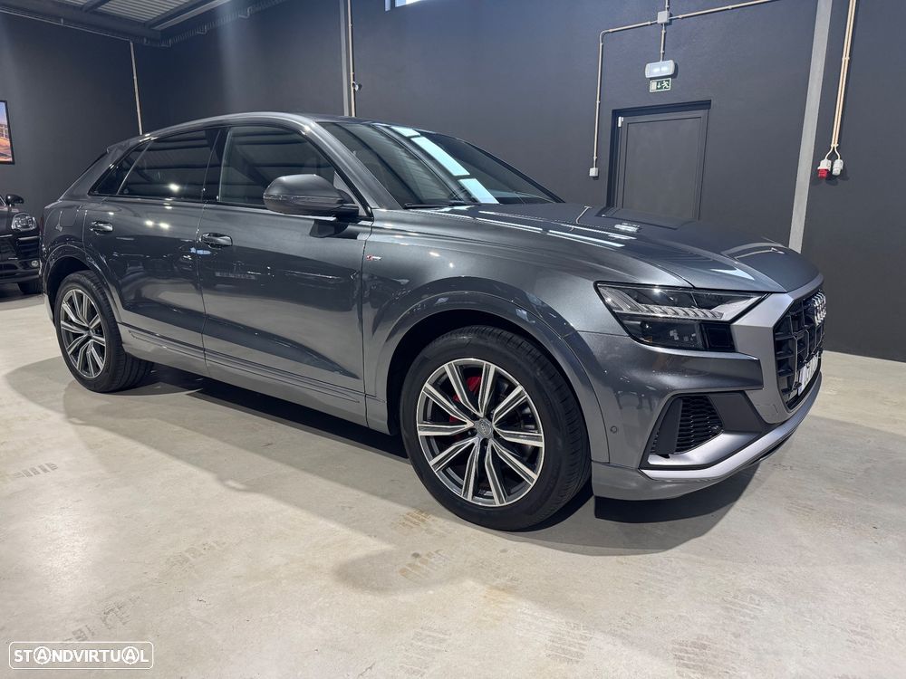 Audi Q8 - 1