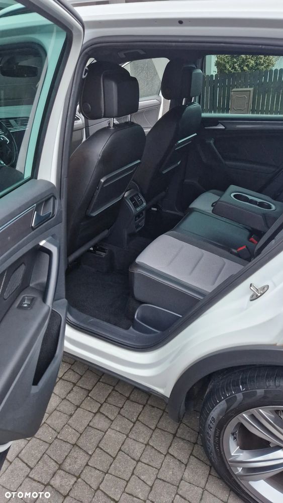 Volkswagen Tiguan 2.0 TDI SCR R-Line - 22