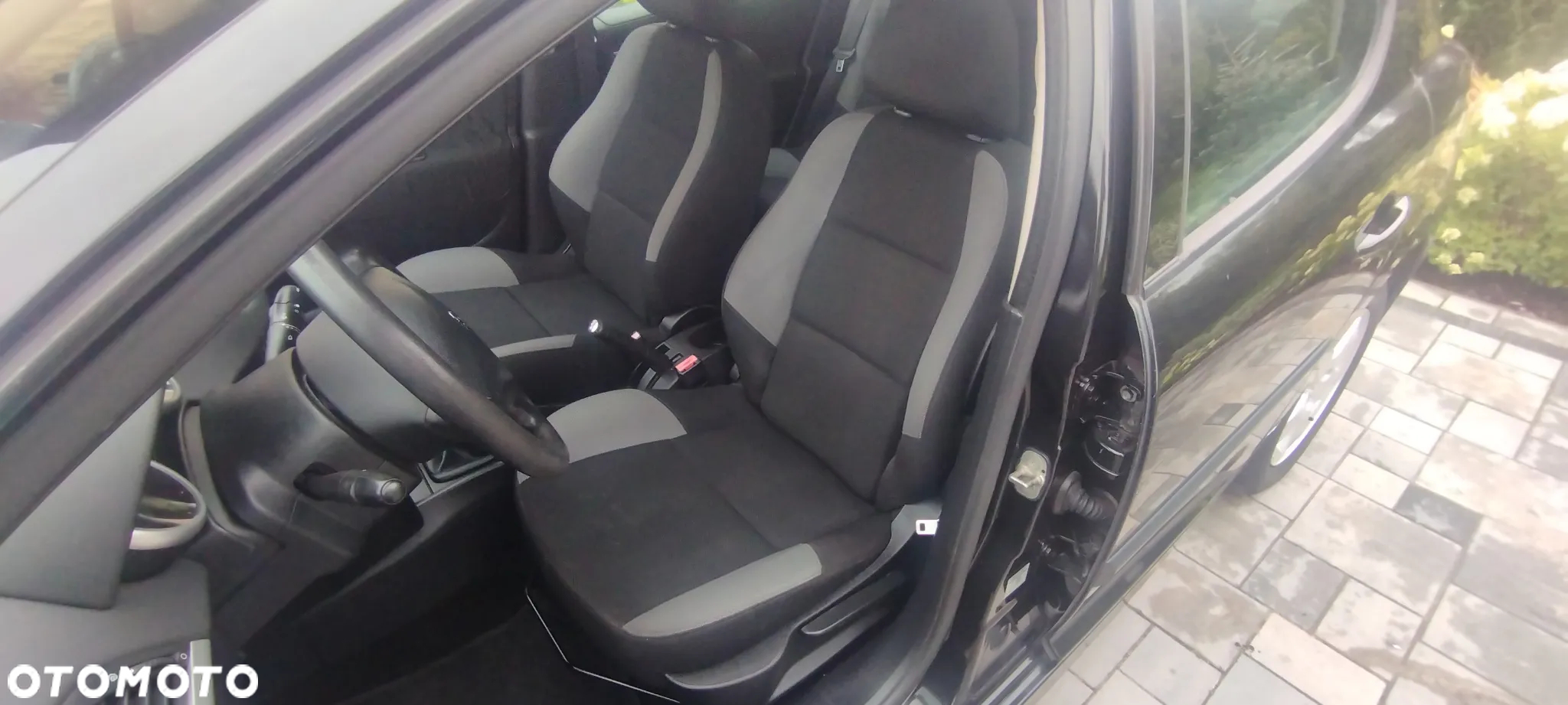 Peugeot 207 1.4 16V Trendy - 7