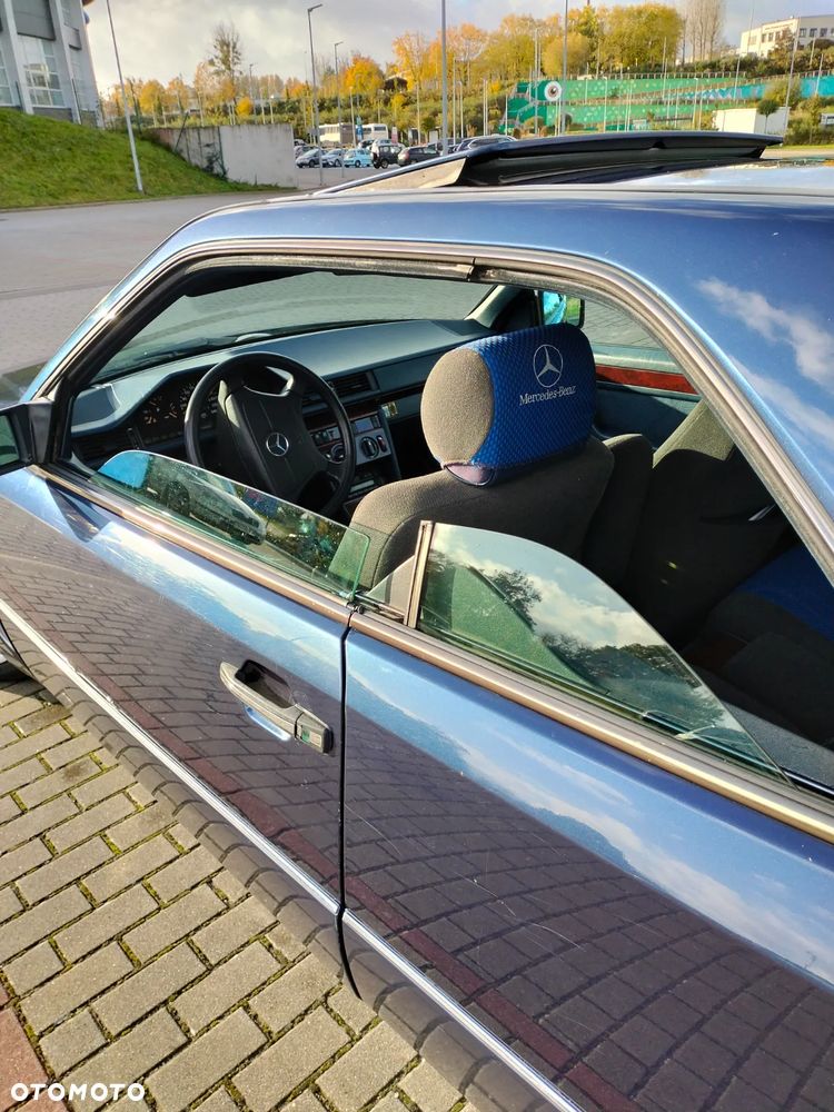 Mercedes-Benz W124 (1984-1993) - 13