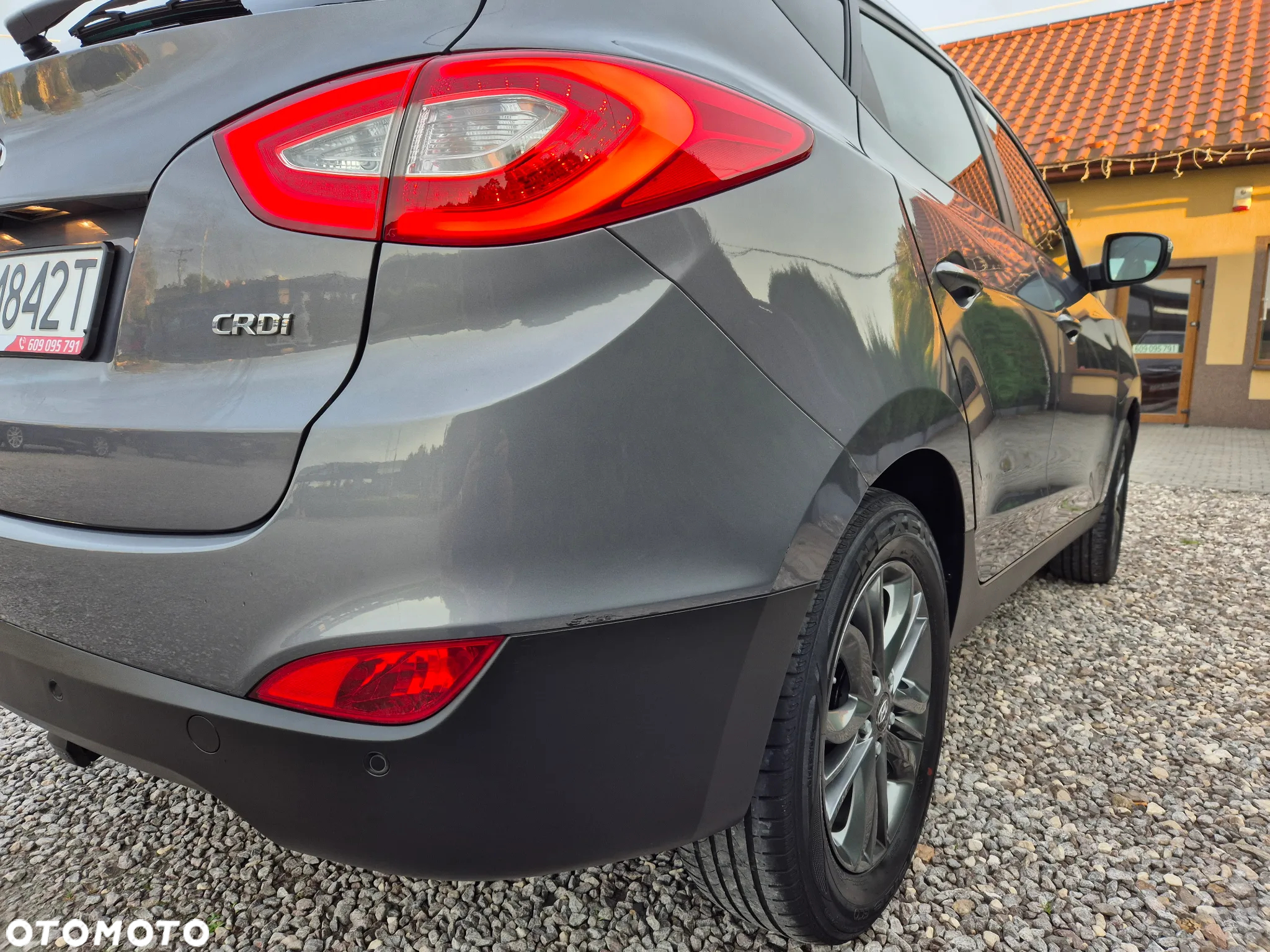 Hyundai ix35 1.7 CRDi 2WD blue Finale Gold - 18