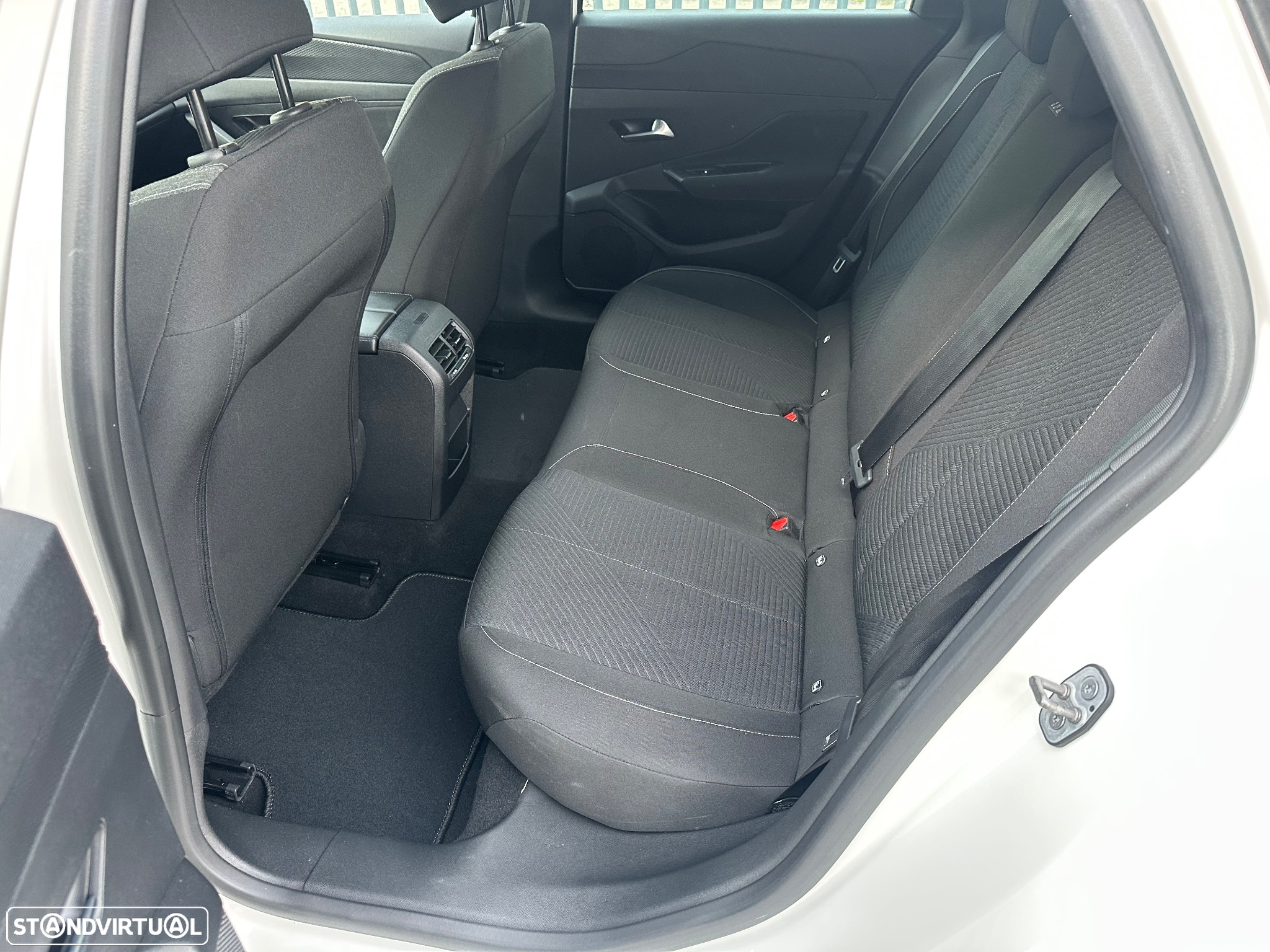Peugeot 308 SW 1.5 BlueHDi Allure EAT8 - 15