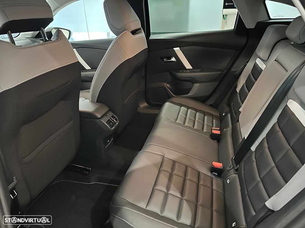 Citroën C4 1.2 Hybrid Max e-DSC6 - 7