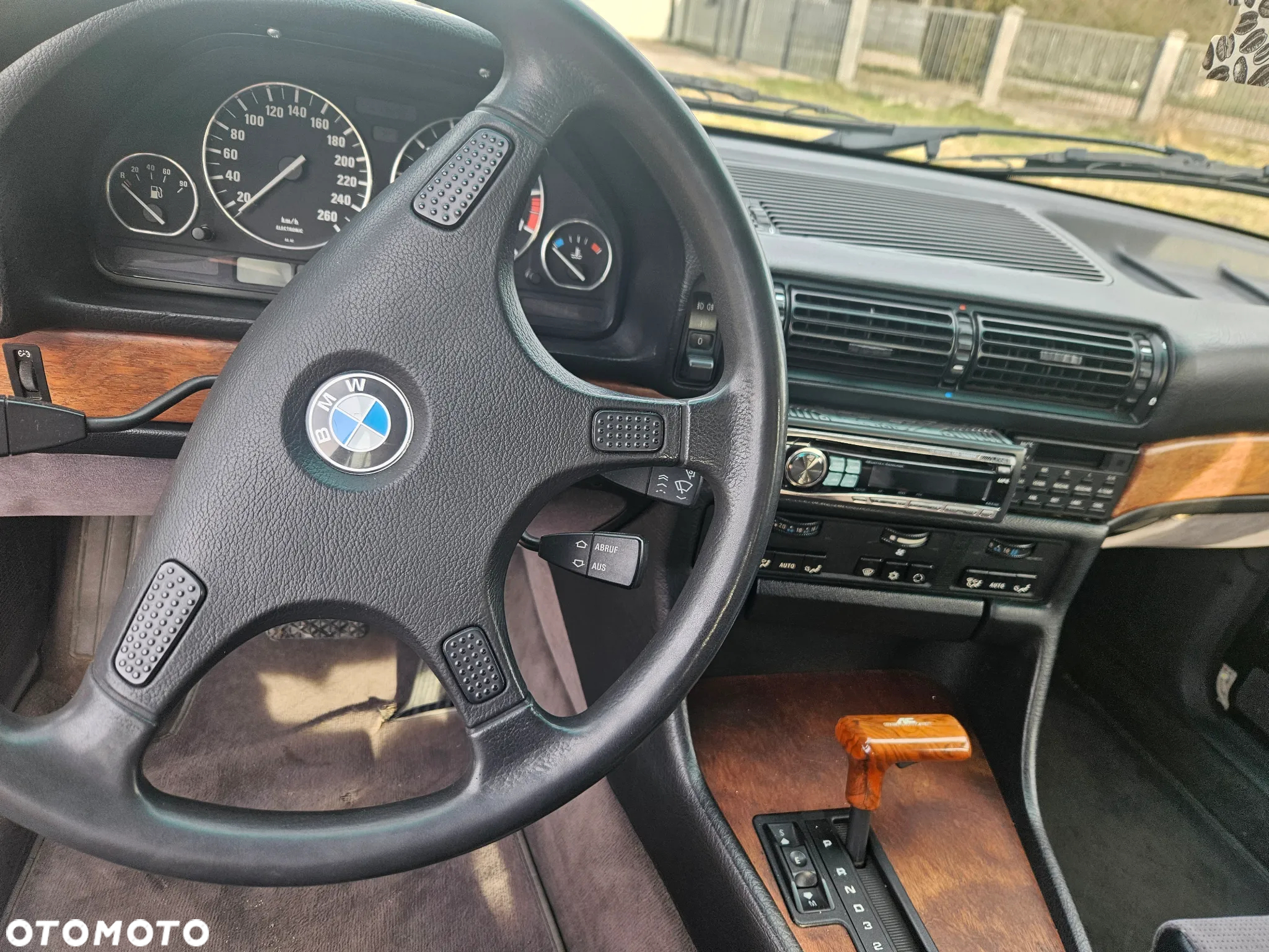 BMW Seria 7 - 11