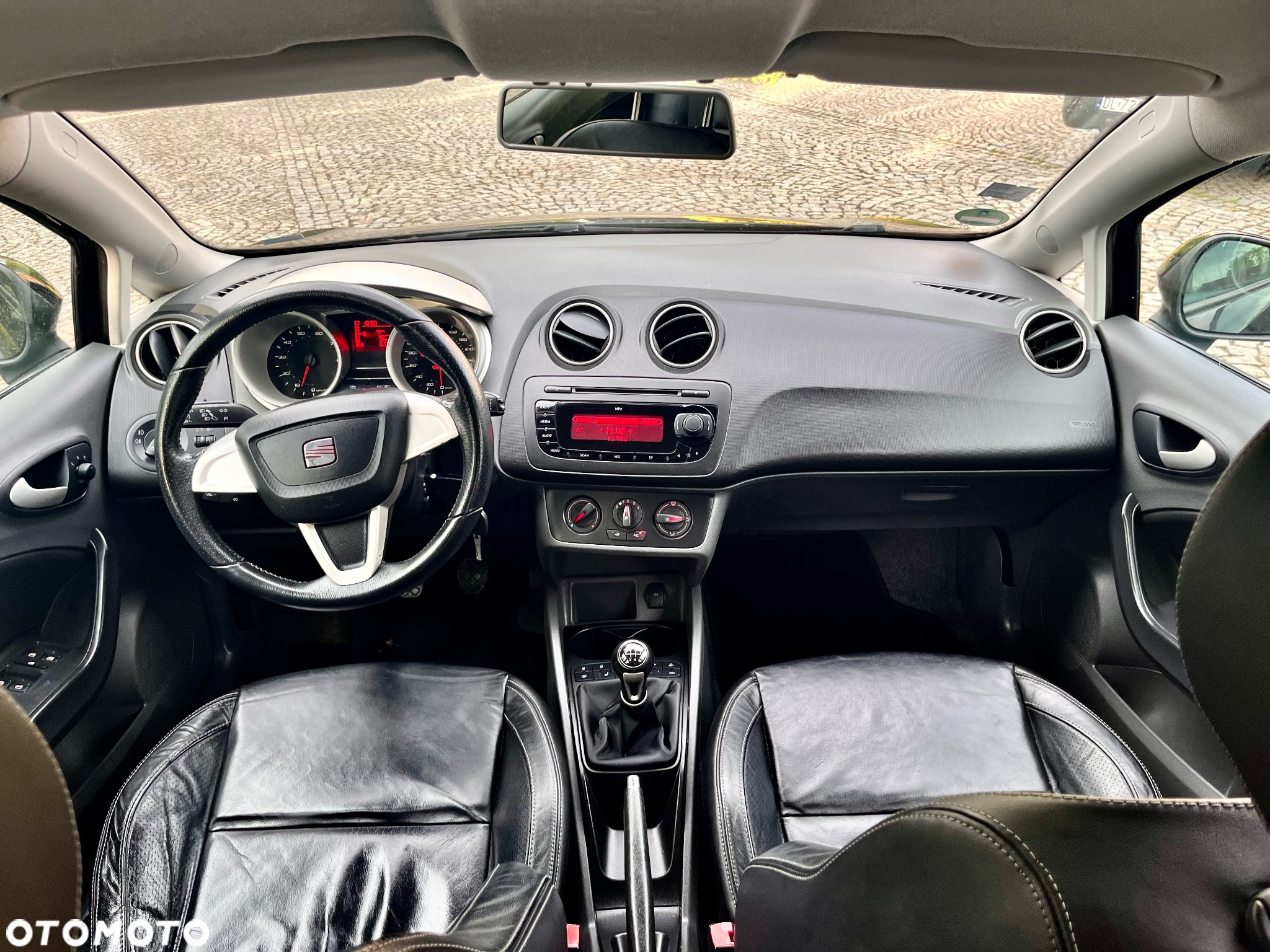 Seat Ibiza 1.6 16V Sport Edition - 17