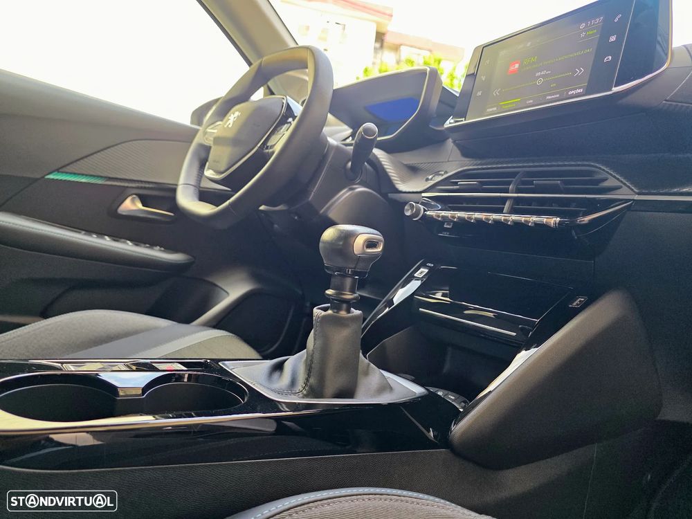 Peugeot 208 1.2 PureTech Allure - 48