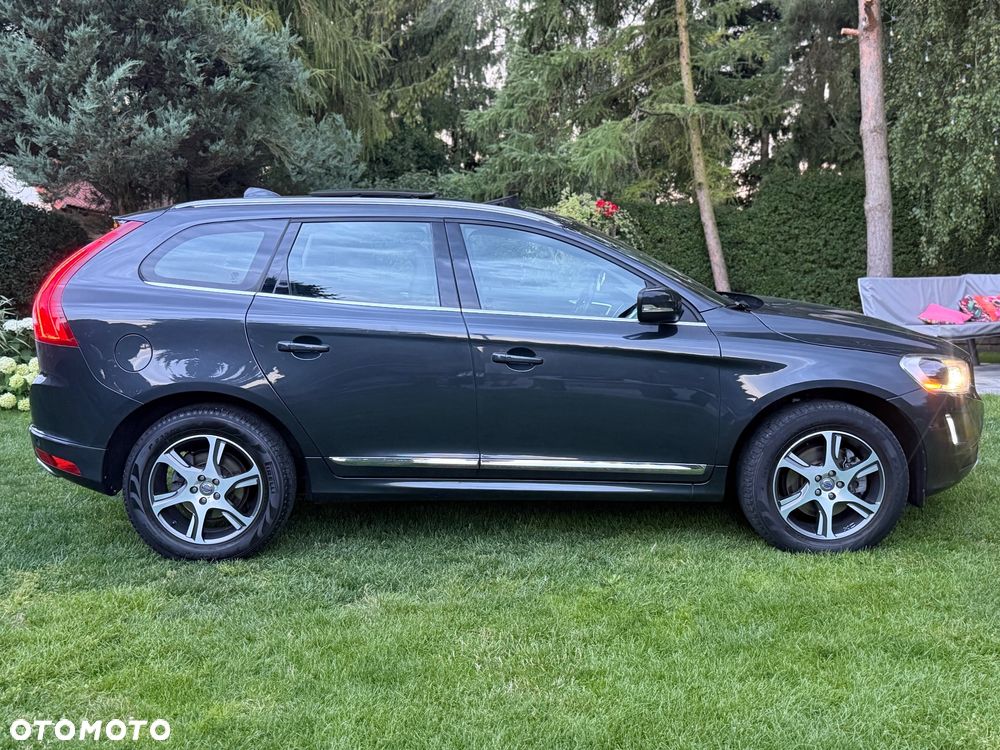 Volvo XC 60 D4 Drive-E Momentum - 10