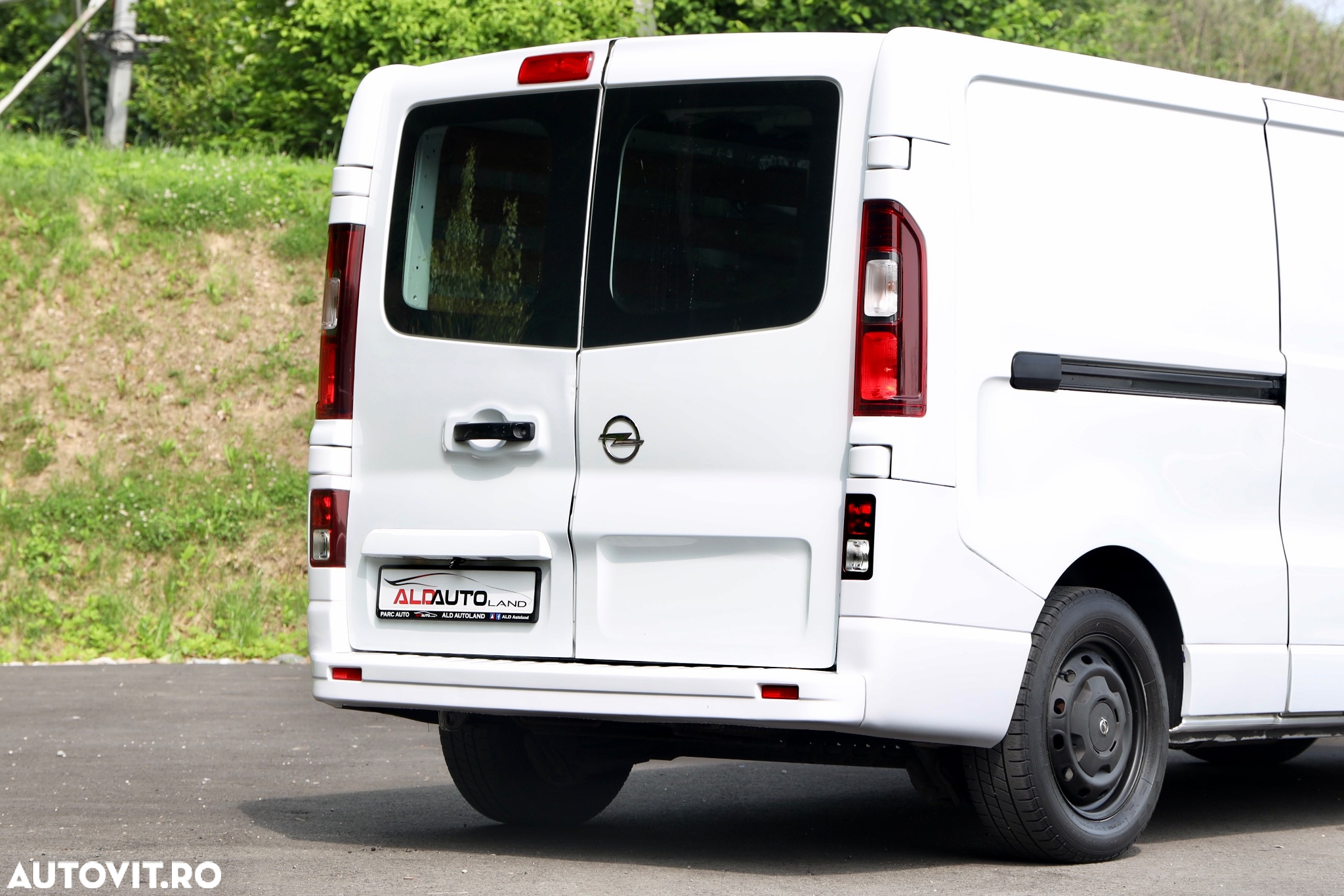 Opel Vivaro 1.6 CDTI L2H1 - 26