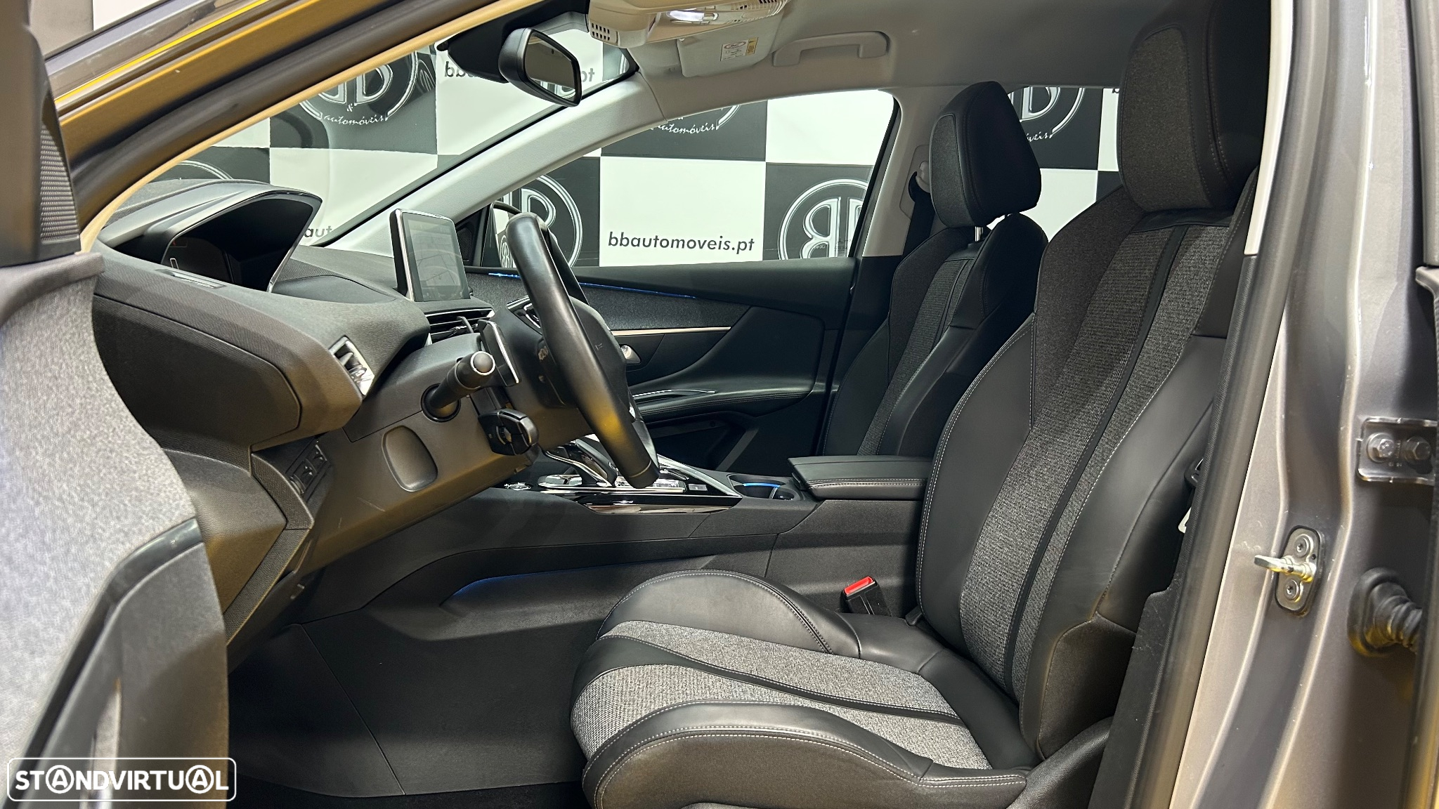 Peugeot 3008 PureTech 130 Stop & Start EAT6 Allure - 5