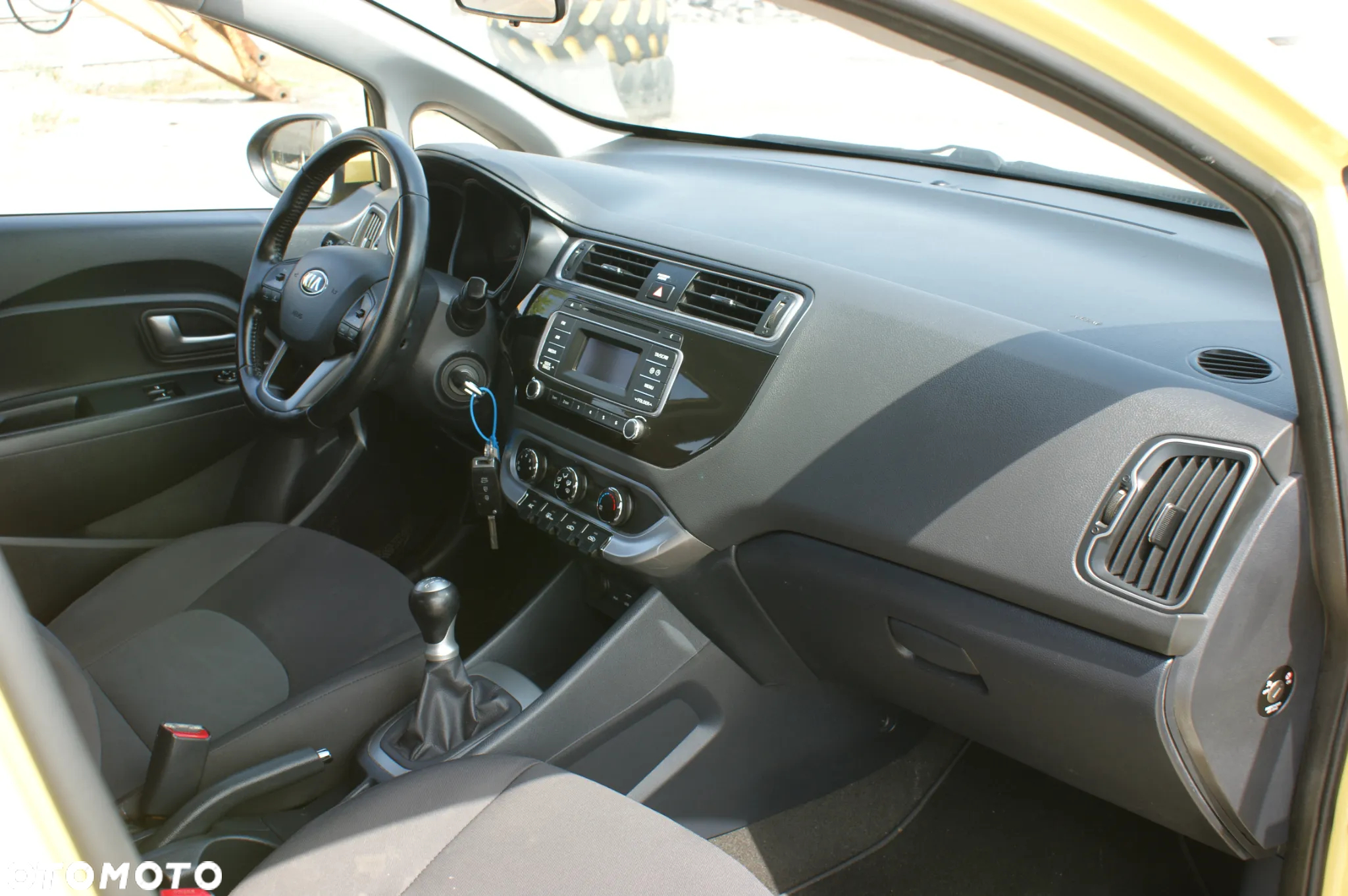 Kia Rio 1.2 Attract - 12