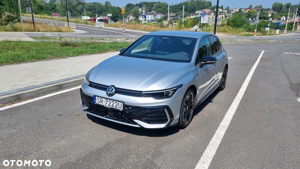Volkswagen Golf 1.5 TSI R-Line Plus - 3