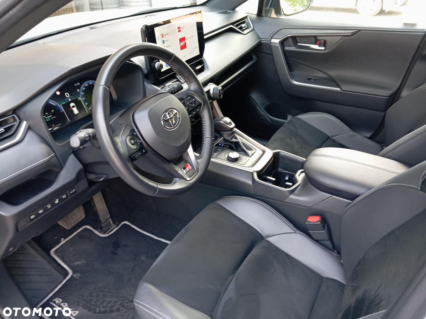 Toyota RAV4 - 10