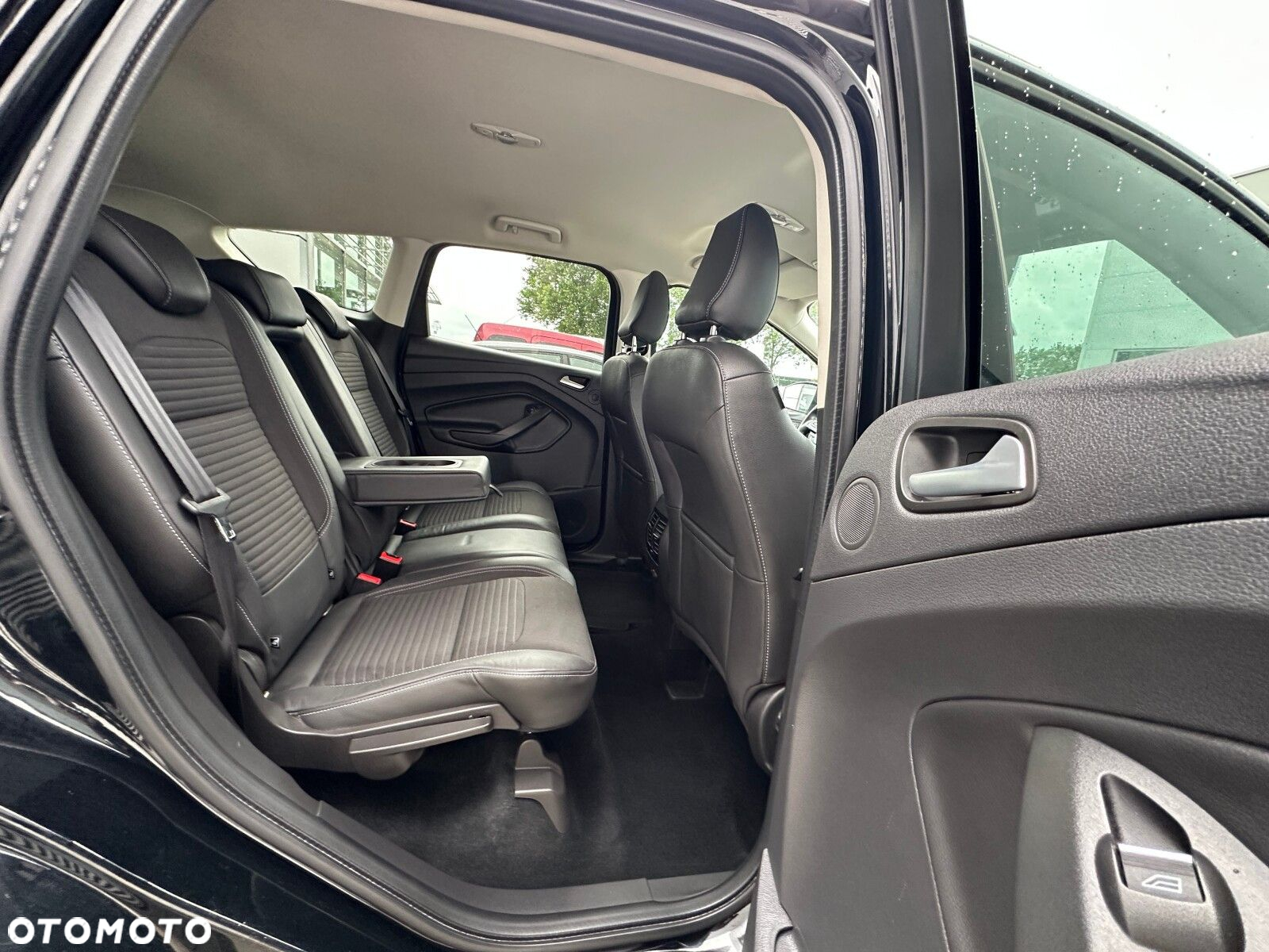Ford Kuga - 17