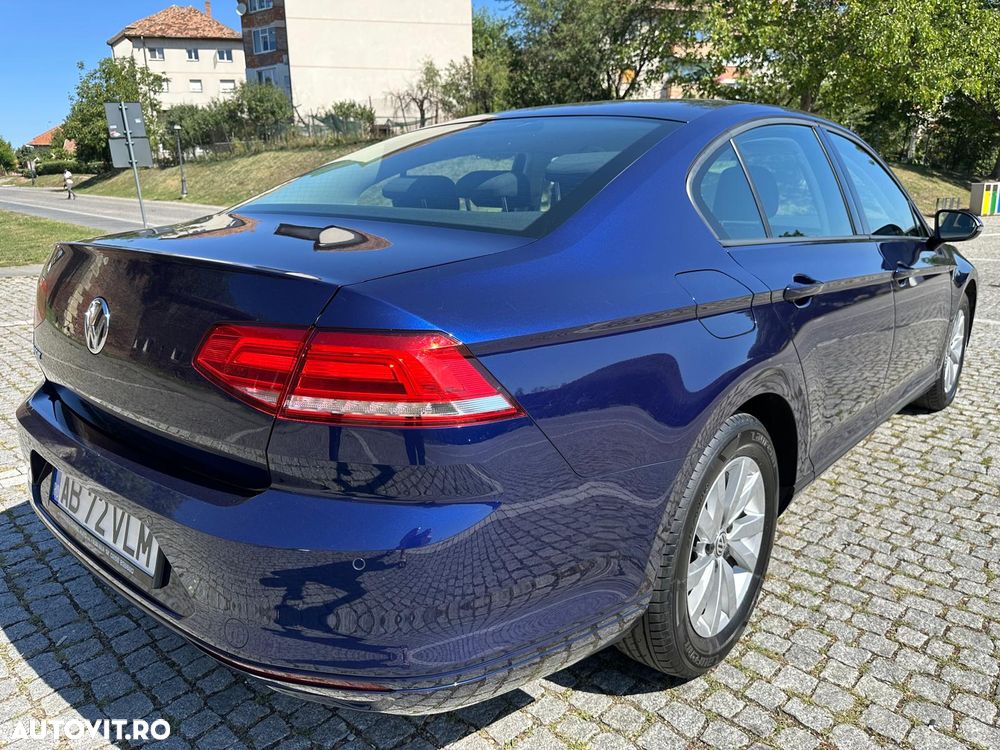Volkswagen Passat - 5