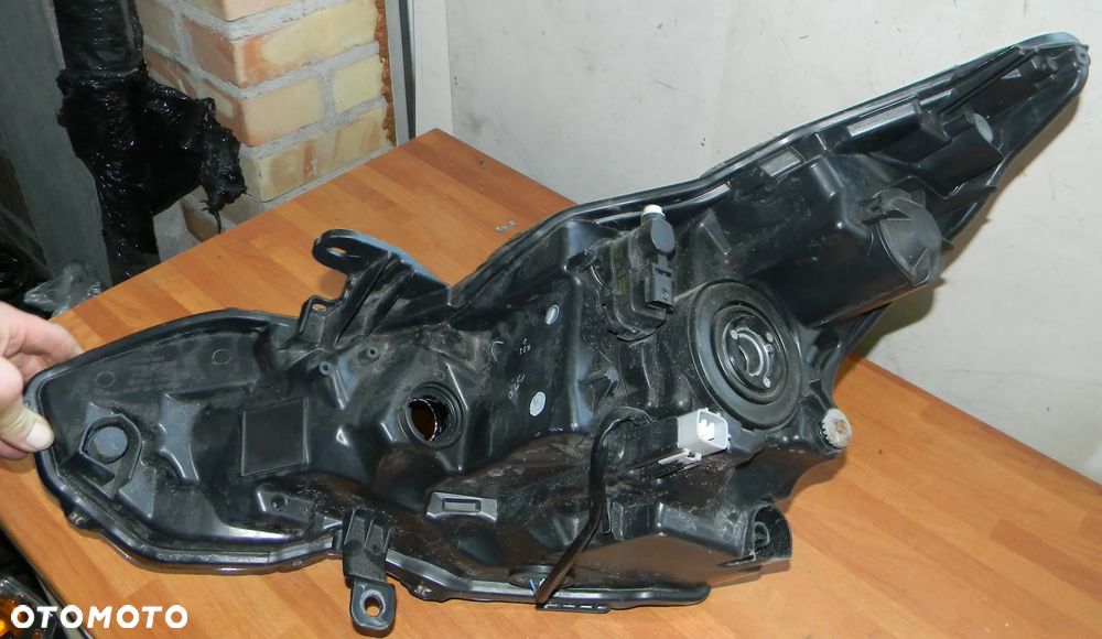 lampa prawa przód TOYOTA AYGO II LIFT 18-22 LED EUROPA - 10