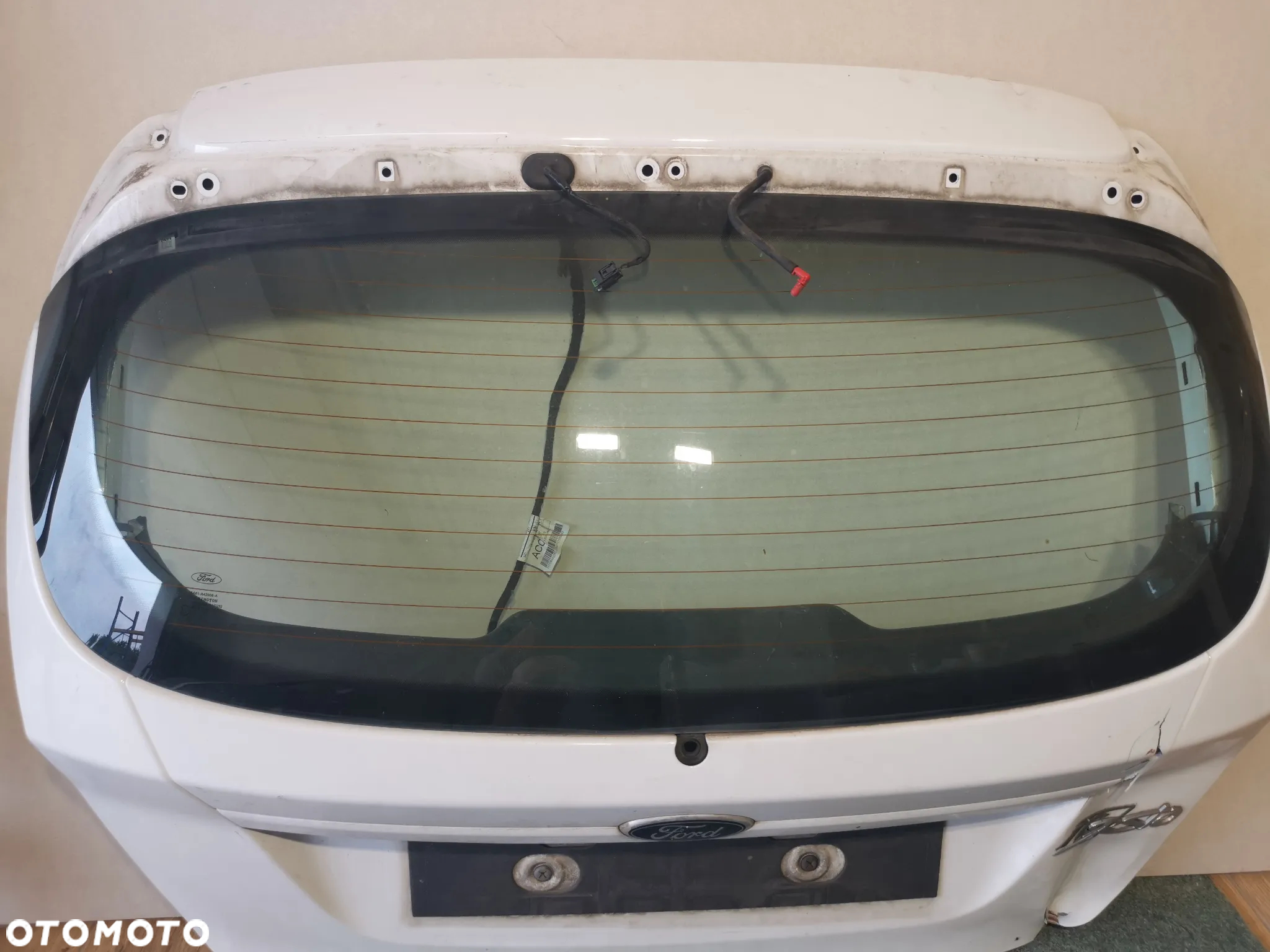 Klapa Bagażnika Ford Fiesta MK7 Szyba Bagażnika - 4