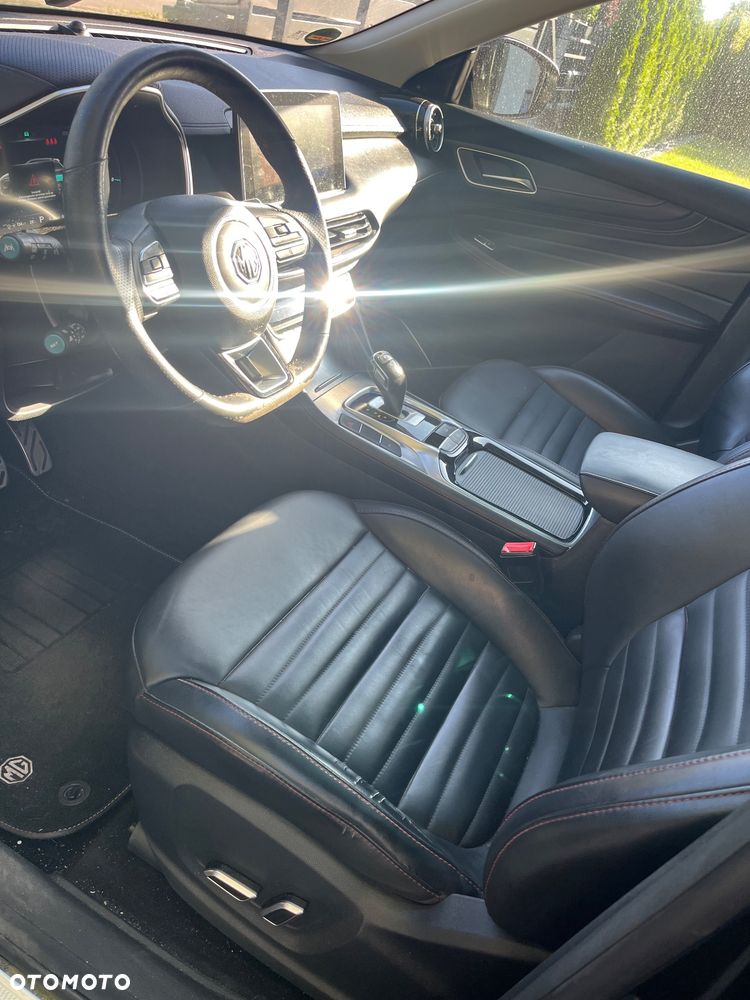 MG HS PHEV Luxury - 18