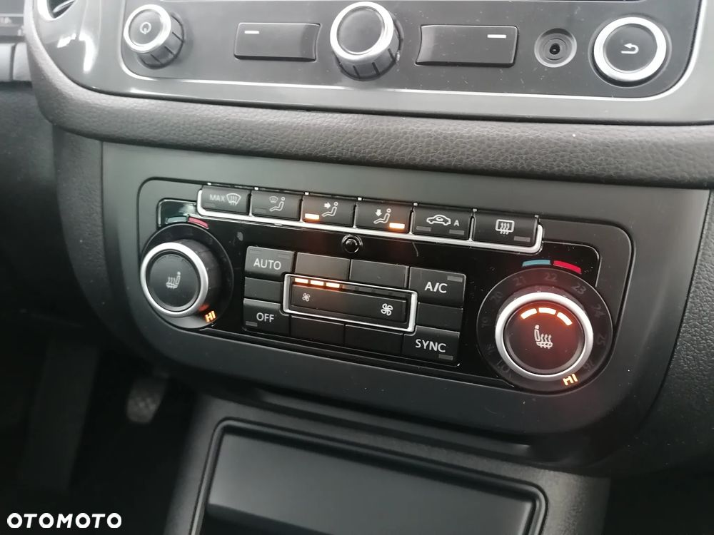 Volkswagen Tiguan 2.0 TDI DPF BlueMotion Technology Sport & Style - 26