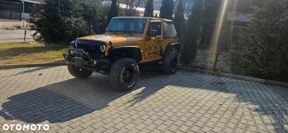 Jeep Wrangler - 2