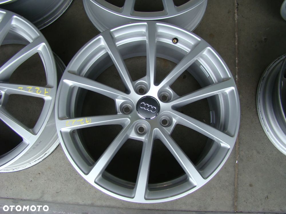 a222 5x112 Audi A6 C6 C7 C8 A4 B7 B8 B9 Q2 Q3 Q5 7,5jx17 et36 - 2