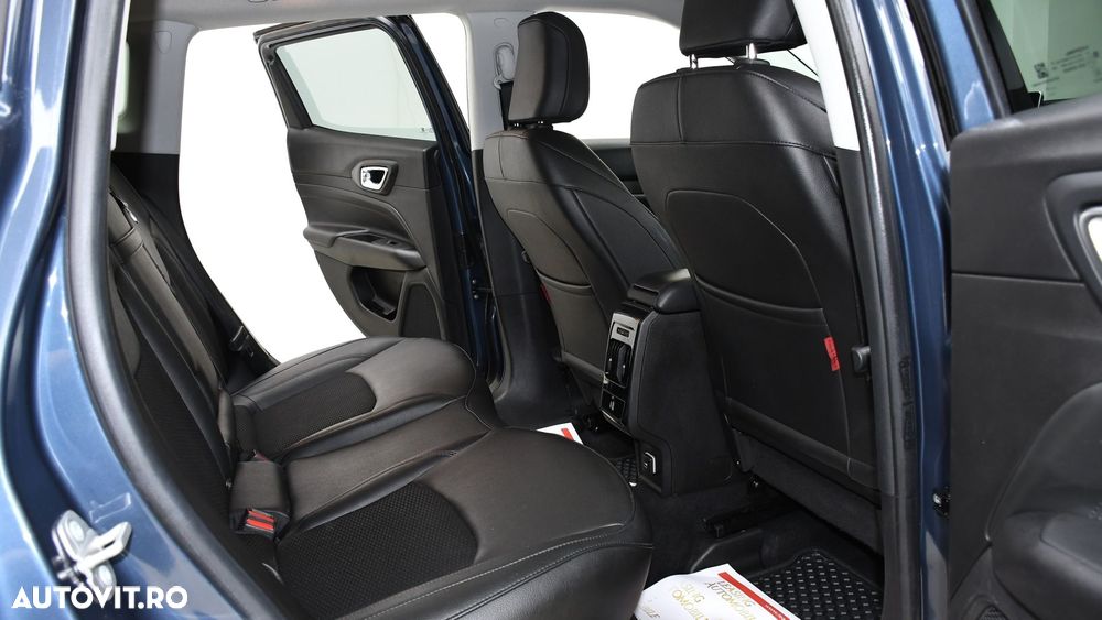 Jeep Compass 1.3 T4 4xe Automatik Trailhawk - 9