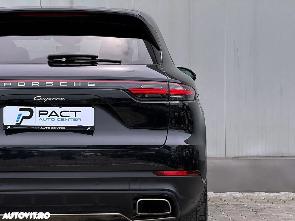Porsche Cayenne Tiptronic S Platinum Edition - 14