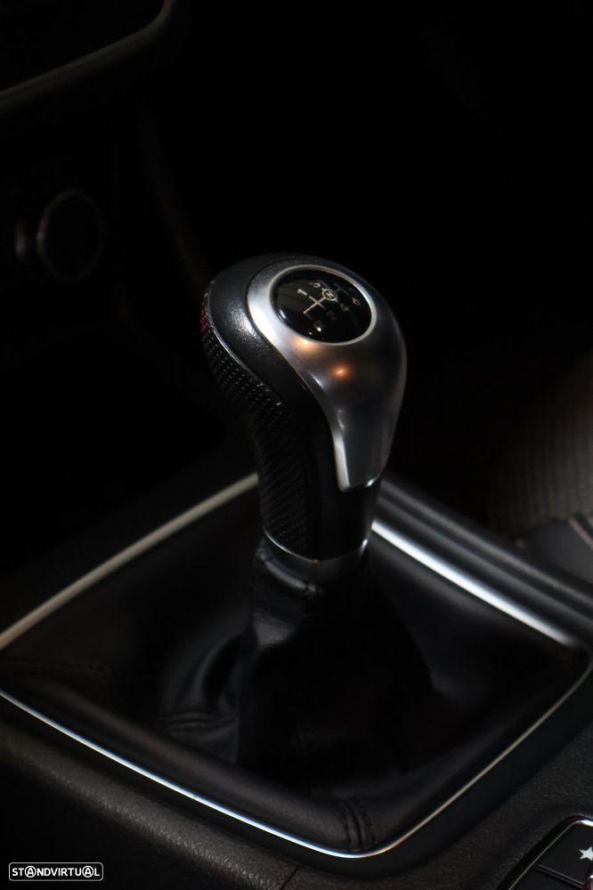 Mercedes-Benz CLA 180 d Shooting Brake Urban - 18