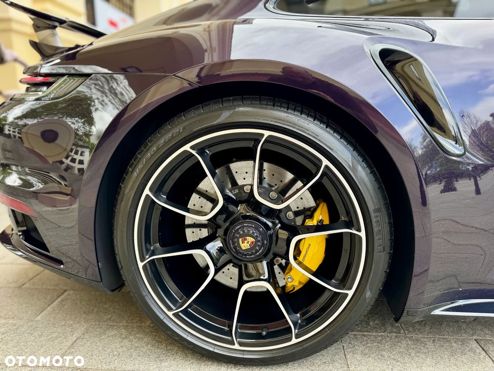 Porsche 911 Turbo S - 15