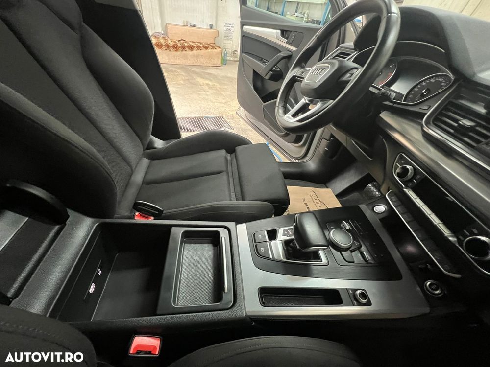 Audi Q5 2.0 40 TDI quattro S tronic Sport - 6