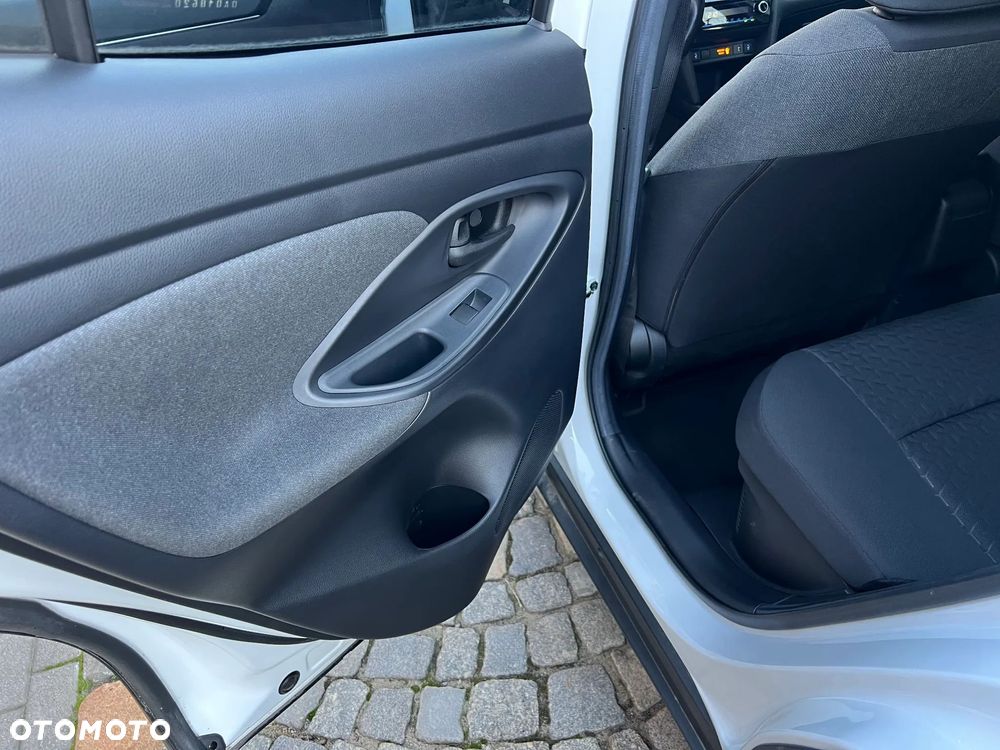 Toyota Yaris Cross Hybrid 1.5 Comfort - 25