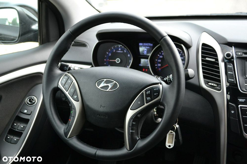 Hyundai i30 1.6 GDI Comfort - 11